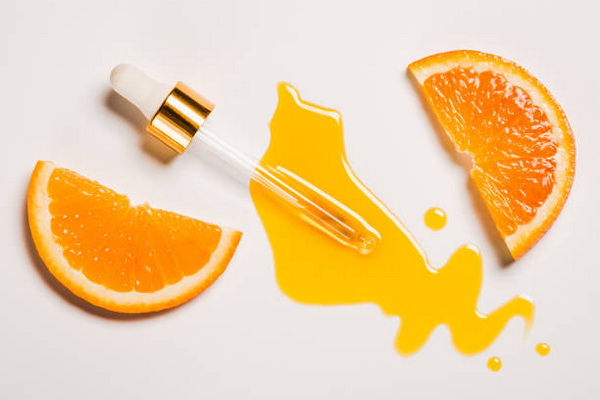 Benefits of using Vitamin C Serum in your skincare routine